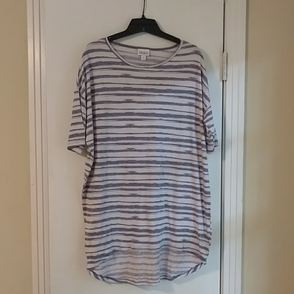 Lularoe Irma - Tunic